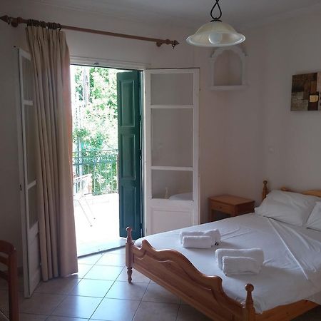 Irini Apartments Anaxos Ngoại thất bức ảnh