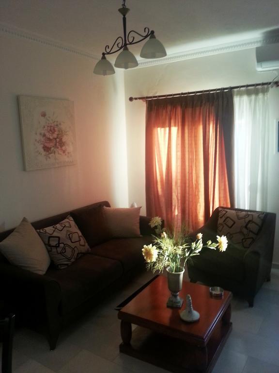 Irini Apartments Anaxos Phòng bức ảnh