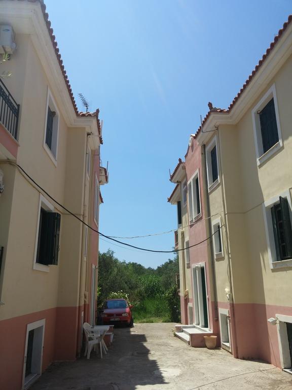 Irini Apartments Anaxos Ngoại thất bức ảnh